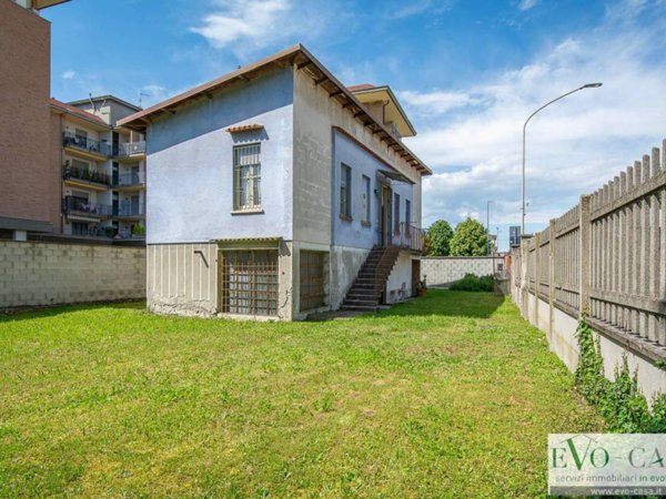 casa indipendente in vendita a Vanzaghello