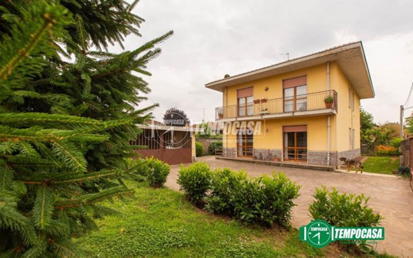 casa indipendente in vendita a Vanzaghello