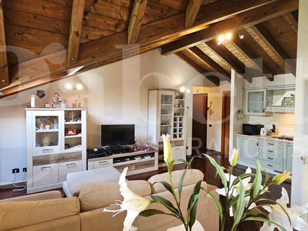 attico in vendita a Vanzaghello