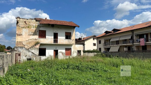 casa indipendente in vendita a Vanzaghello