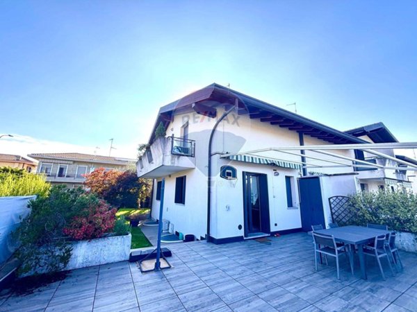 casa indipendente in vendita a Vanzaghello