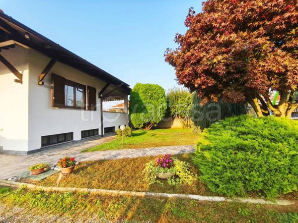 casa indipendente in vendita a Vanzaghello