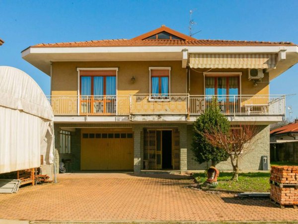 casa indipendente in vendita a Vanzaghello