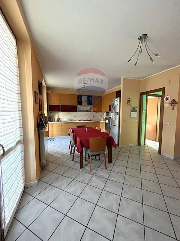 appartamento in vendita a Vanzaghello