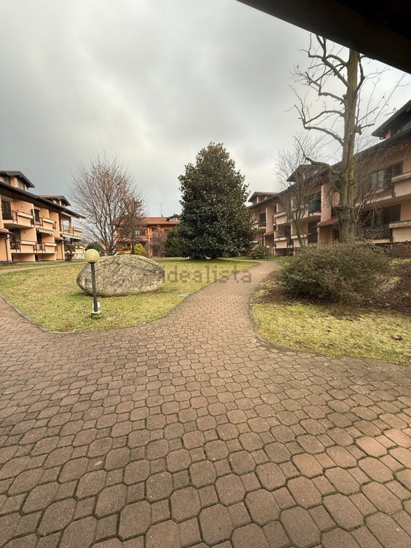 appartamento in vendita a Vanzaghello