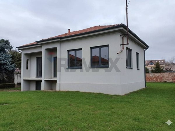 casa indipendente in vendita a Vanzaghello