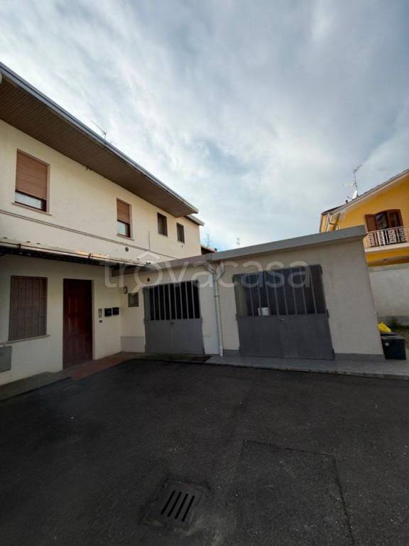 appartamento in vendita a Vanzaghello