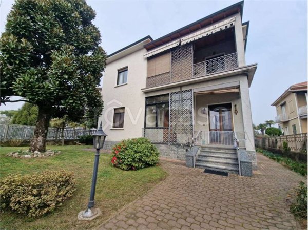 casa indipendente in vendita a Vanzaghello