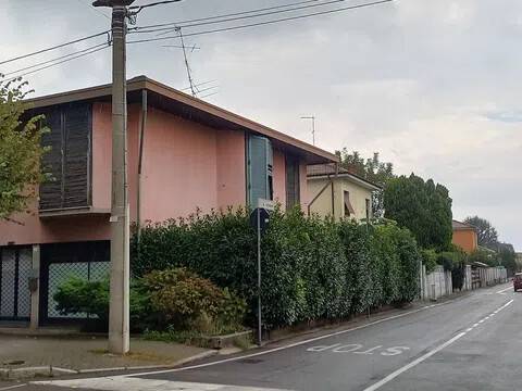 casa indipendente in vendita a Vanzaghello