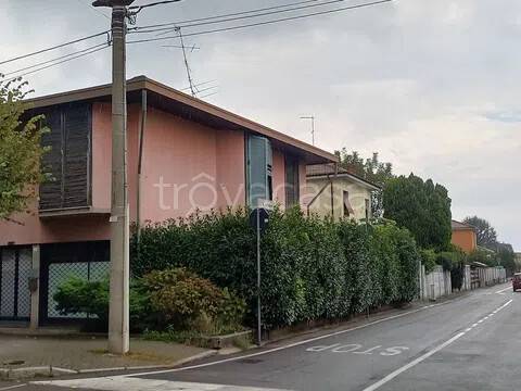 casa indipendente in vendita a Vanzaghello