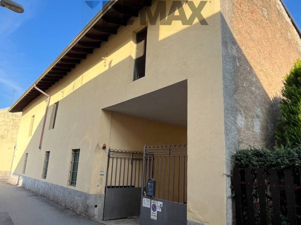 casa indipendente in vendita a Vanzaghello