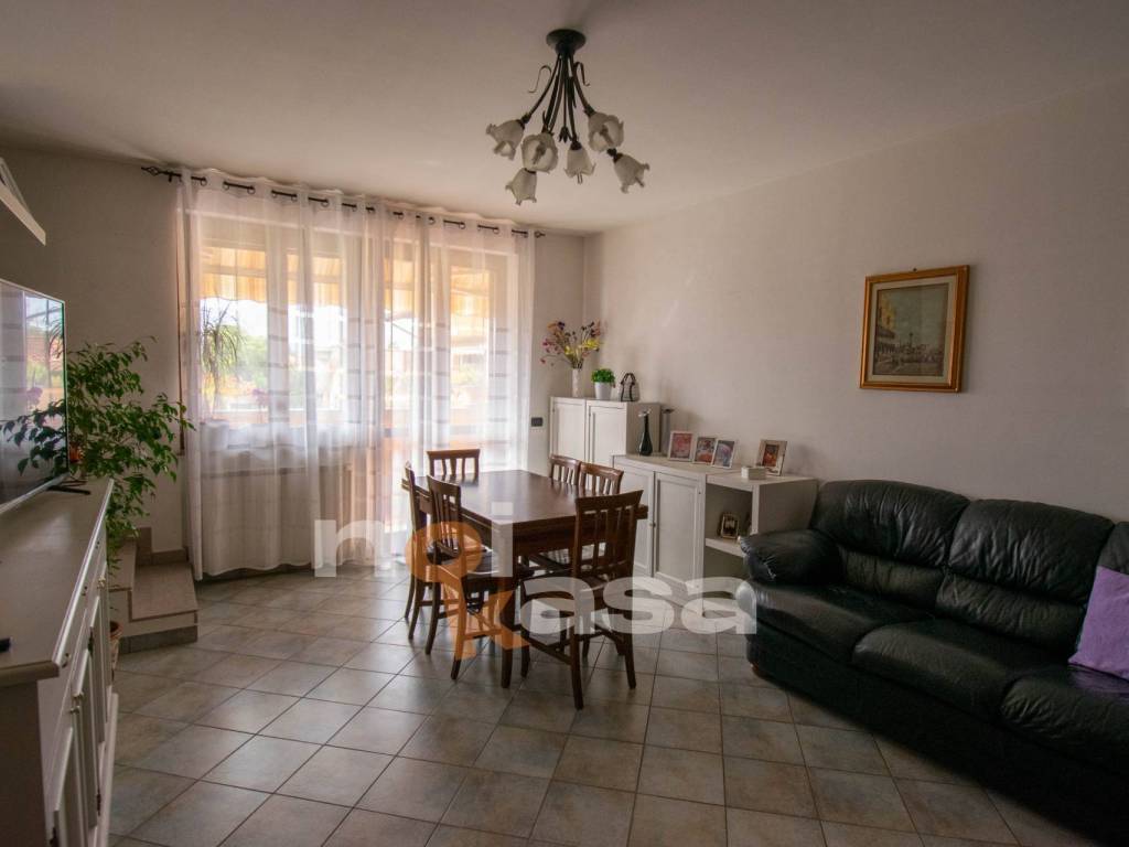 appartamento in vendita a Vanzaghello