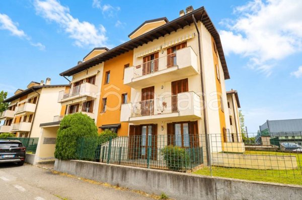 appartamento in vendita a Vanzaghello