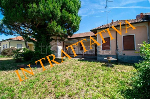 casa indipendente in vendita a Vanzaghello