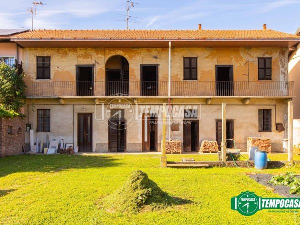 casa indipendente in vendita a Vanzaghello