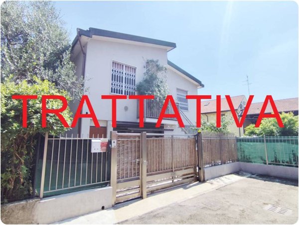casa indipendente in vendita a Baranzate