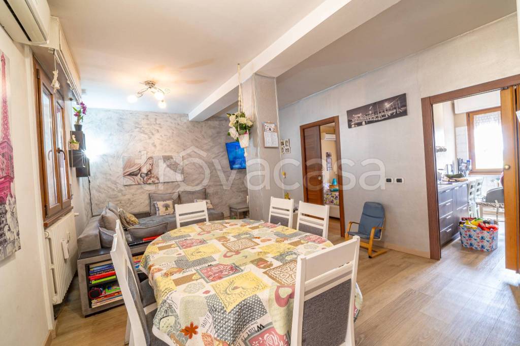 appartamento in vendita a Baranzate