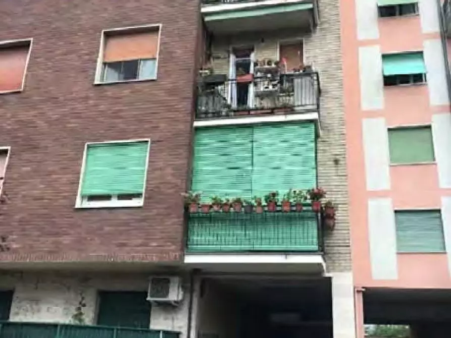 locale di sgombero in vendita a Baranzate