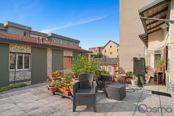 casa indipendente in vendita a Baranzate