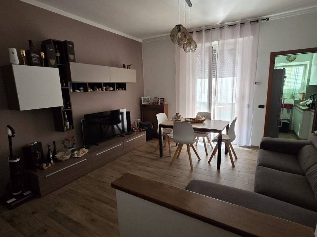 appartamento in vendita a Baranzate