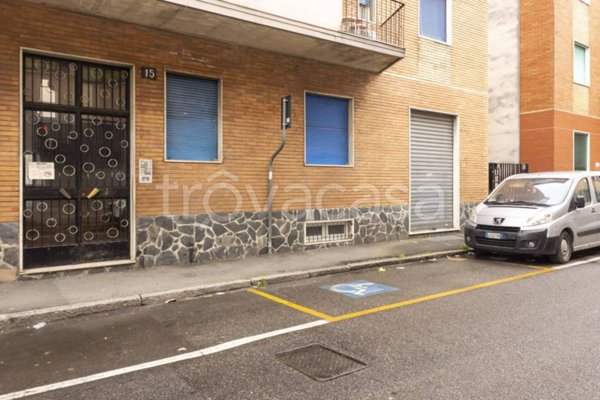 negozio in vendita a Baranzate