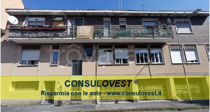 locale commerciale in vendita a Baranzate