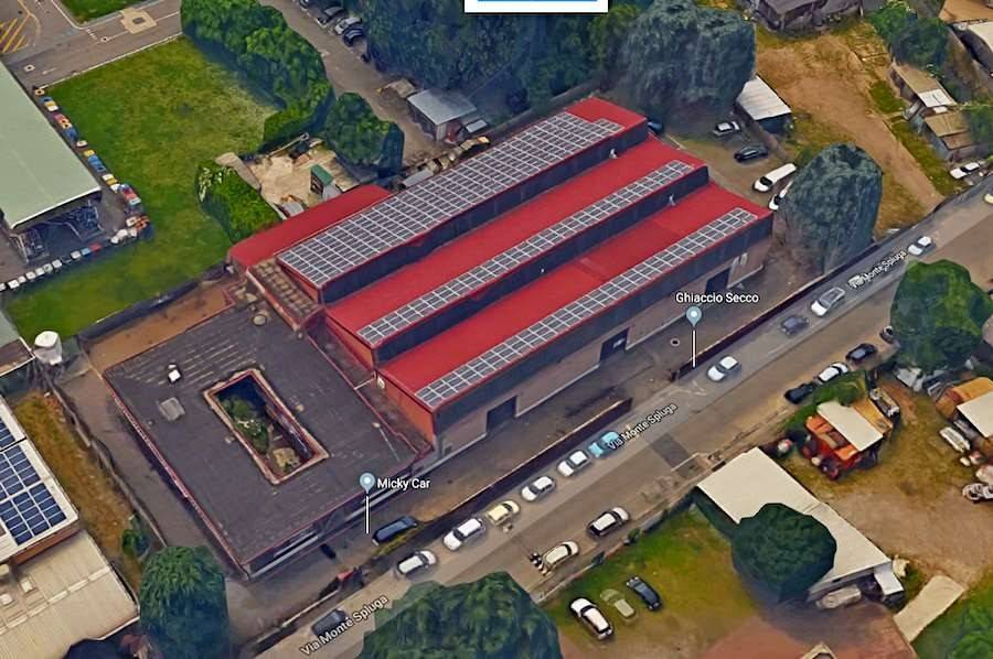 locale commerciale in vendita a Baranzate