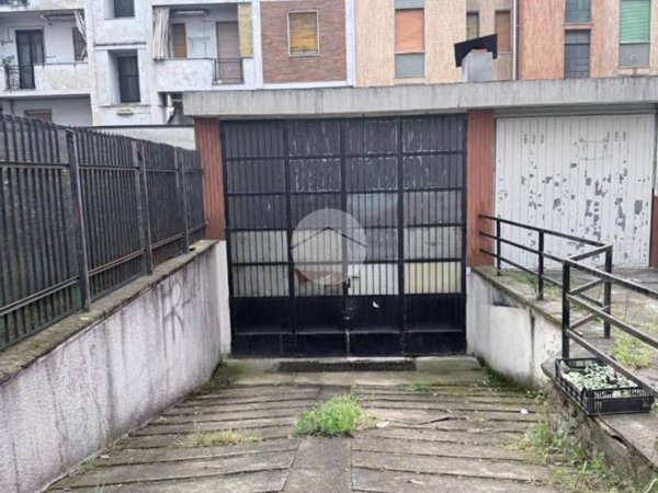 ufficio in vendita a Baranzate