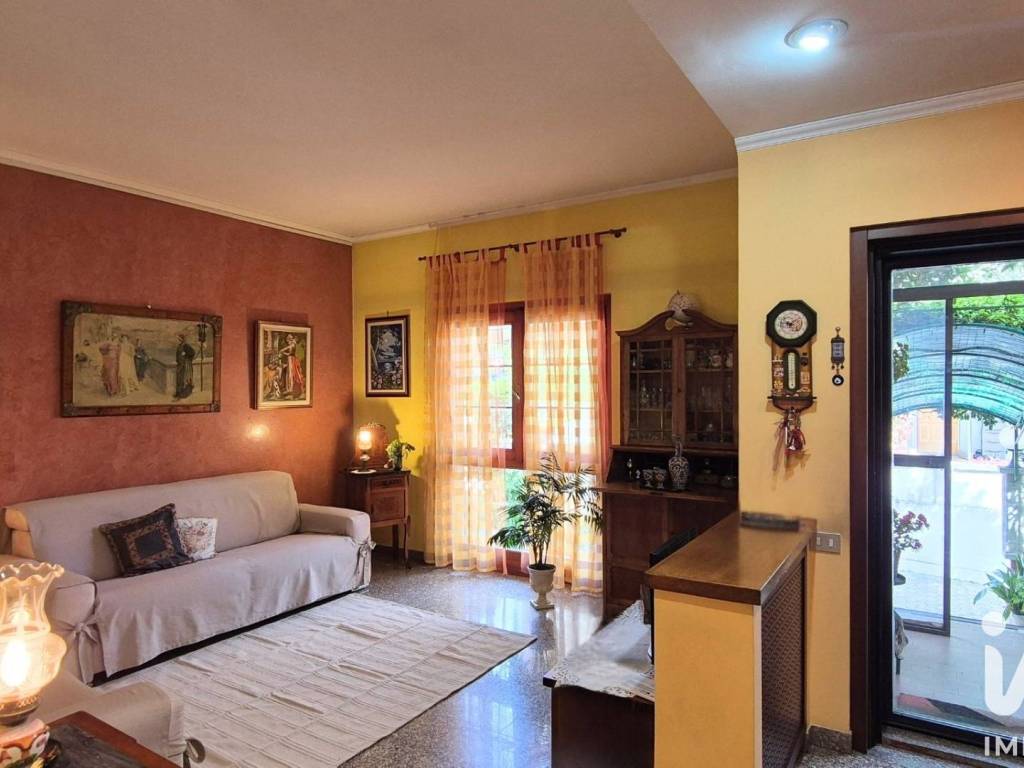 casa indipendente in vendita a Baranzate