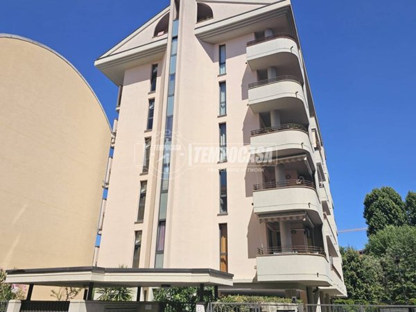 appartamento in vendita a Baranzate