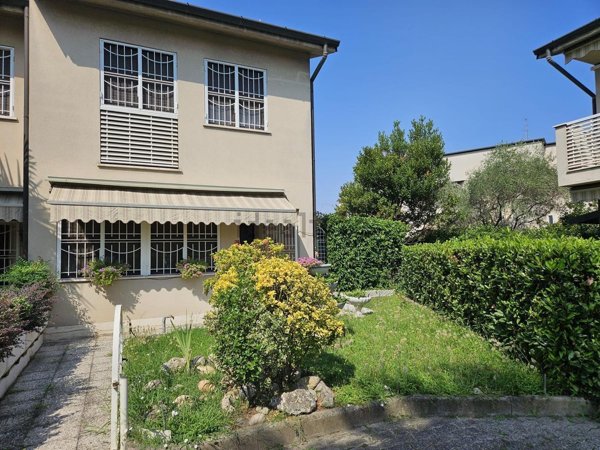 casa indipendente in vendita a Baranzate