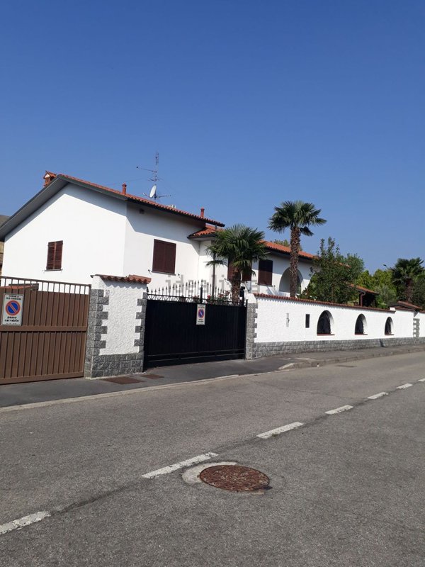 casa indipendente in vendita a Vermezzo con Zelo in zona Vermezzo
