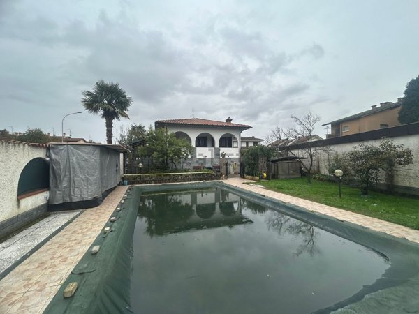 casa indipendente in vendita a Vermezzo con Zelo