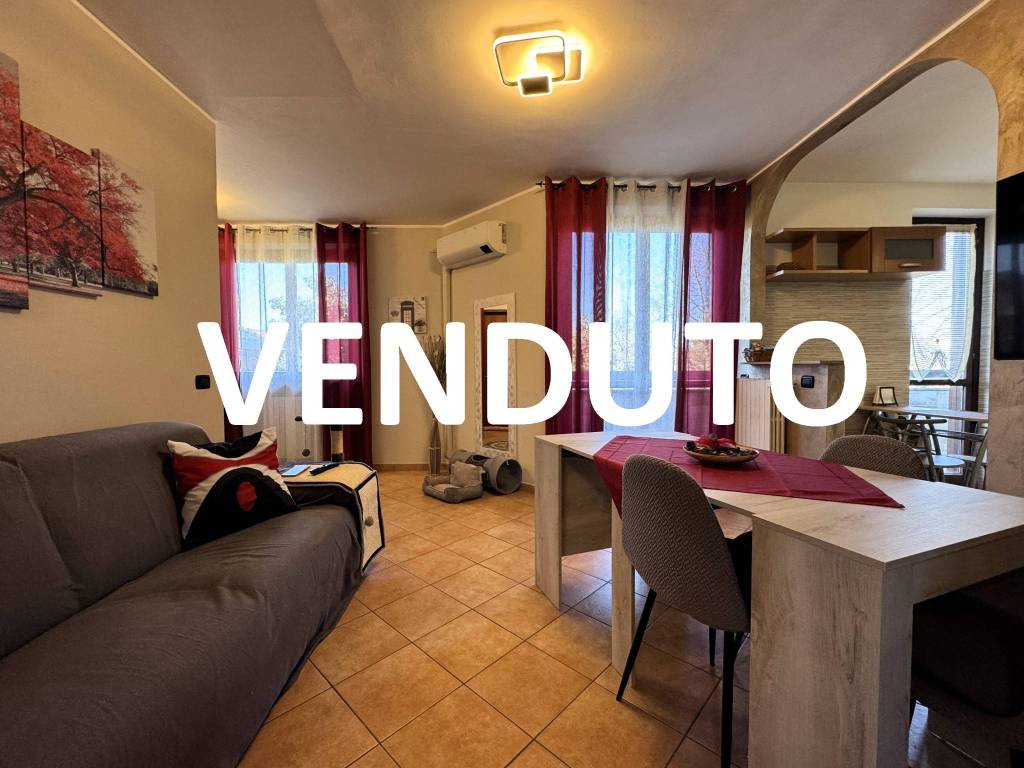 appartamento in vendita a Vermezzo con Zelo in zona Vermezzo