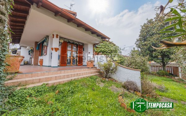 casa indipendente in vendita a Vermezzo con Zelo