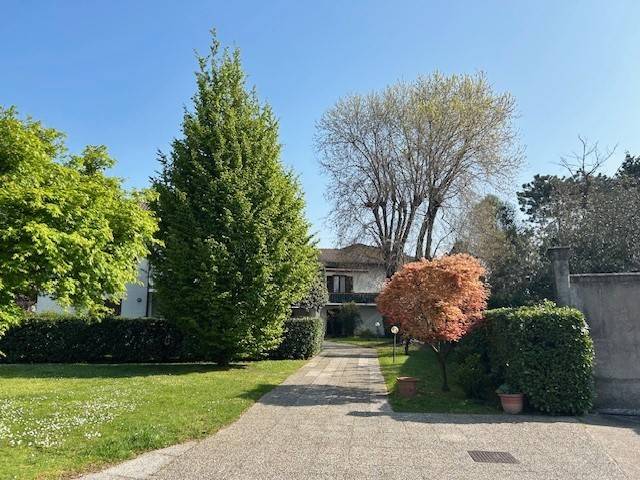 appartamento in vendita a Vermezzo con Zelo in zona Vermezzo