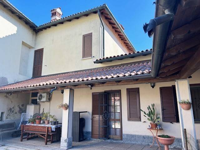 casa indipendente in vendita a Vermezzo con Zelo in zona Vermezzo