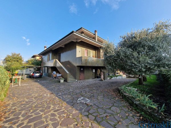 casa indipendente in vendita a Vermezzo con Zelo