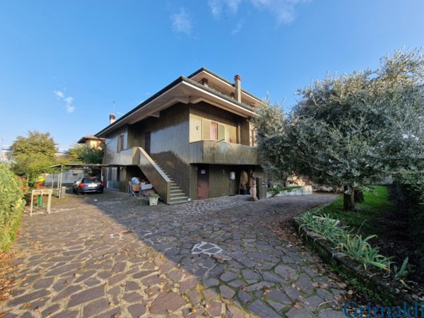 casa indipendente in vendita a Vermezzo con Zelo