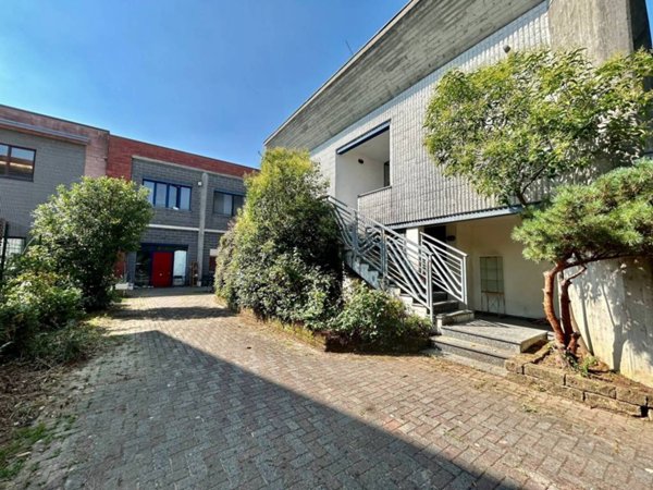 casa indipendente in vendita a Vermezzo con Zelo in zona Zelo Surrigone