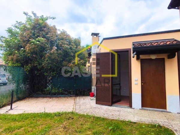 appartamento in vendita a Vermezzo con Zelo in zona Zelo Surrigone
