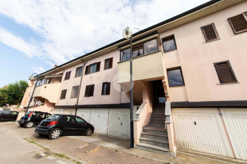 appartamento in vendita a Vermezzo con Zelo in zona Vermezzo