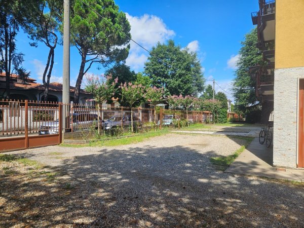 appartamento in vendita a Vermezzo con Zelo in zona Vermezzo