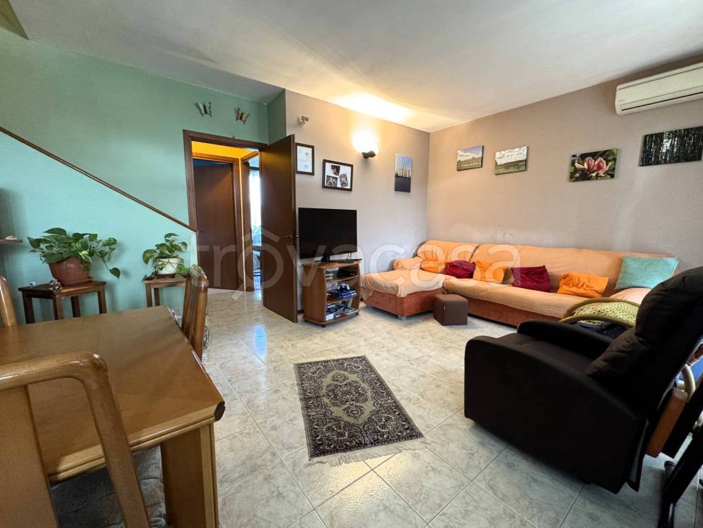 casa indipendente in vendita a Vermezzo con Zelo