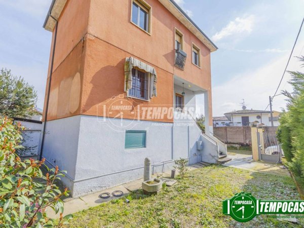 casa indipendente in vendita a Vermezzo con Zelo in zona Vermezzo
