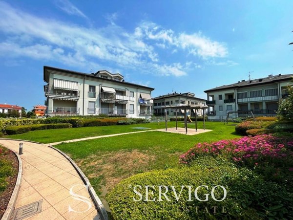 appartamento in vendita a Vermezzo con Zelo in zona Zelo Surrigone