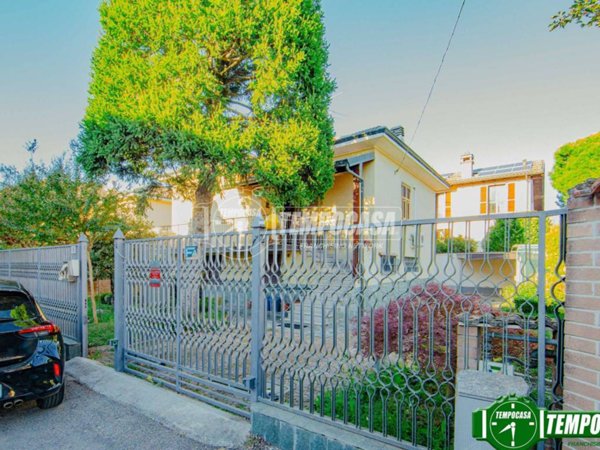 casa indipendente in vendita a Vermezzo con Zelo in zona Vermezzo