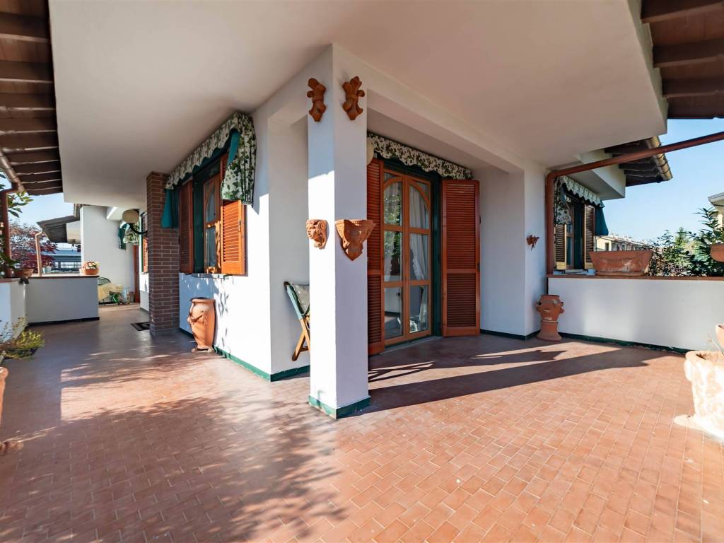 casa indipendente in vendita a Vermezzo con Zelo in zona Zelo Surrigone