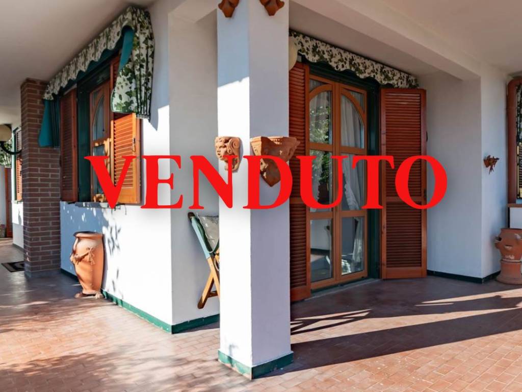 casa indipendente in vendita a Vermezzo con Zelo in zona Zelo Surrigone