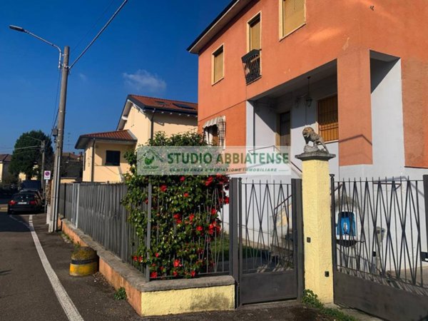 casa indipendente in vendita a Vermezzo con Zelo